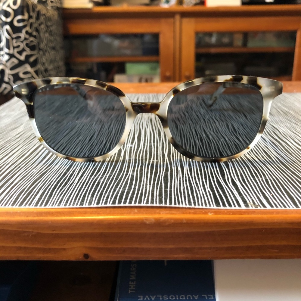 ❤️ Warby Parker Dahl Sunglasses - Picture 2 of 6